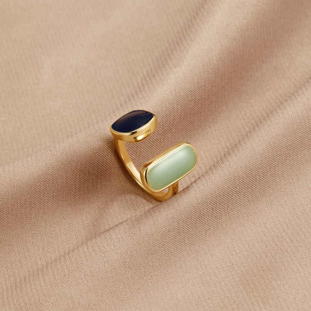 Aquamarinring med omlott-design