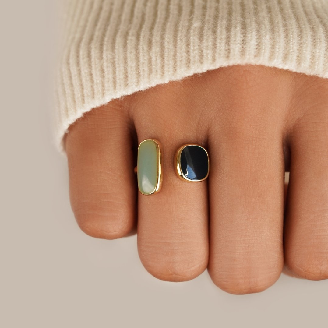 Aquamarinring med omlott-design