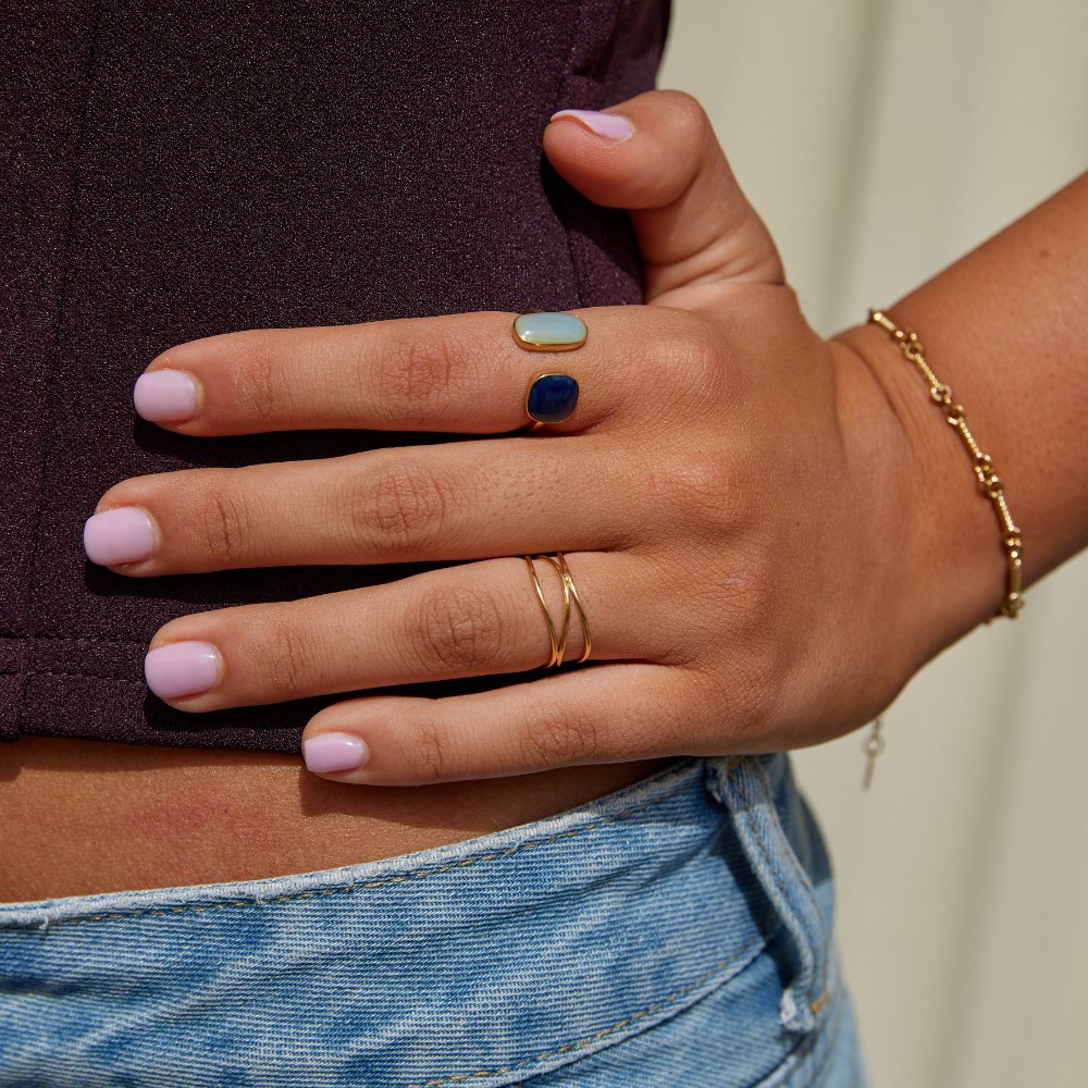 Aquamarinring med omlott-design