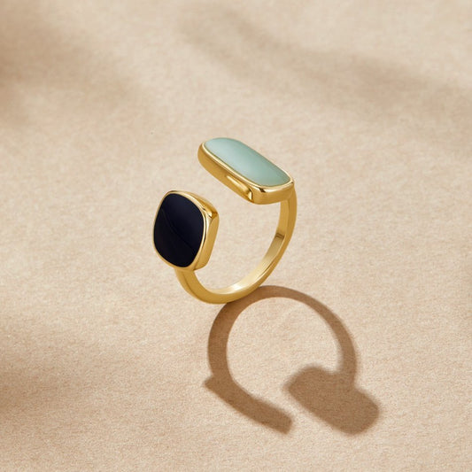 Aquamarinring med omlott-design