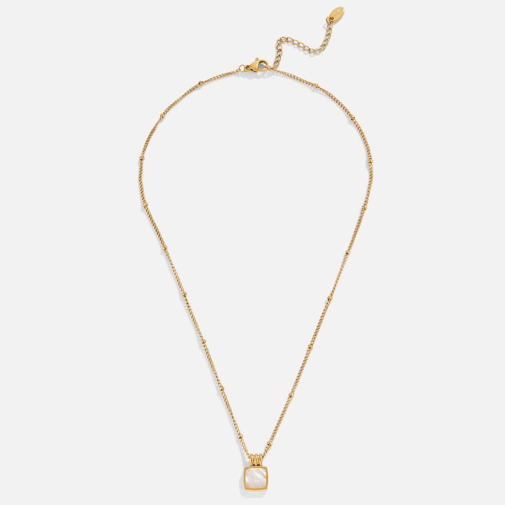 Lucia halsband med vitt snäckskalshänge